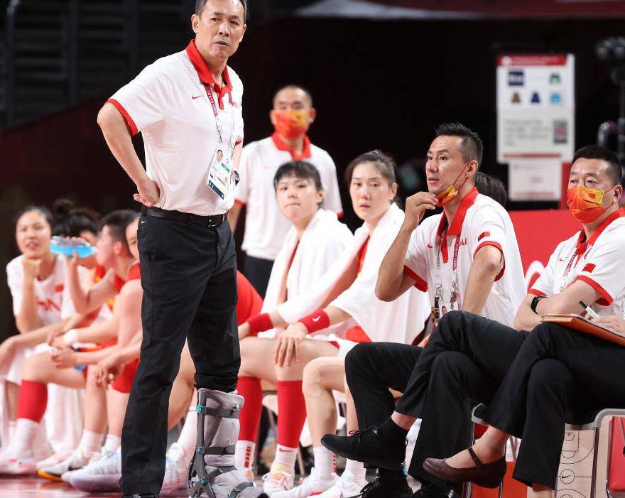 开云体育官网-关于CBA季后赛冲刺阶段再迎强敌，瓦伦西亚强势反弹，主帅态度：悬念犹存，团队化学反应显著的信息